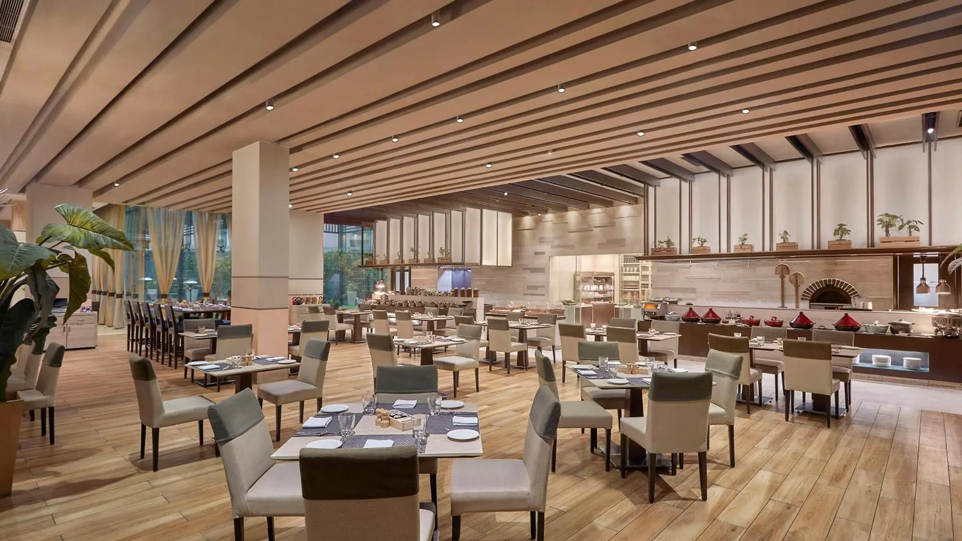 מלון גורגאון Doubletree By Hilton Gurugram Baani Square 5*,
