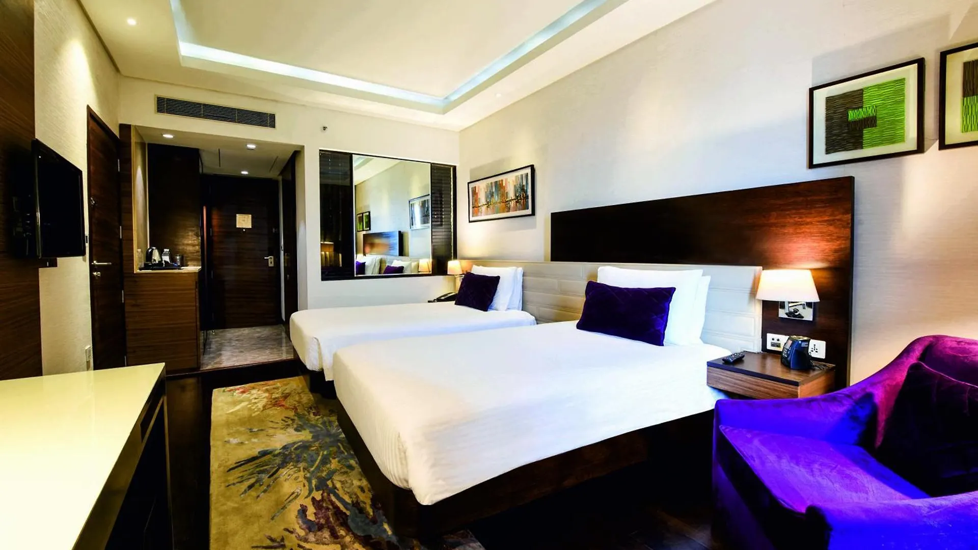 מלון גורגאון Doubletree By Hilton Gurugram Baani Square
