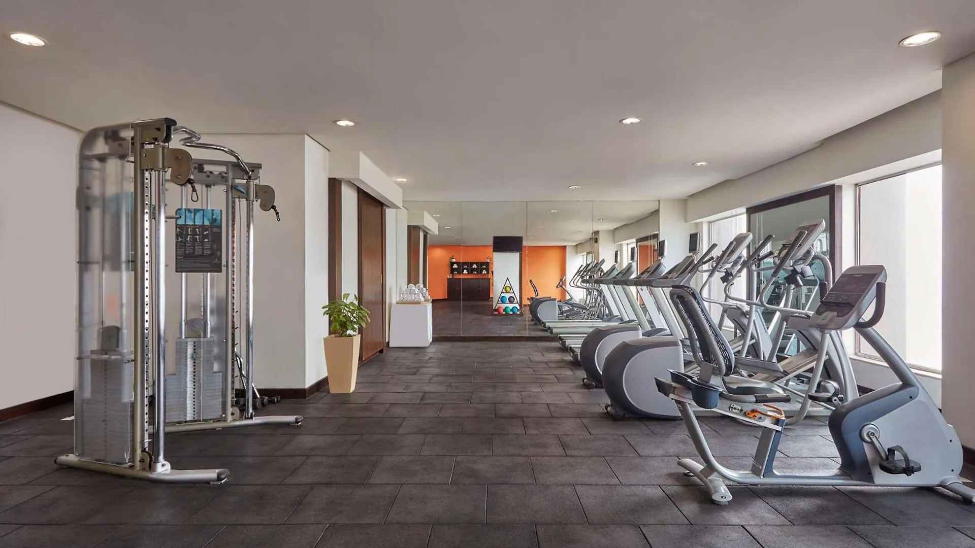 *****  Doubletree By Hilton Gurugram Baani Square Hotel Gurgaon India