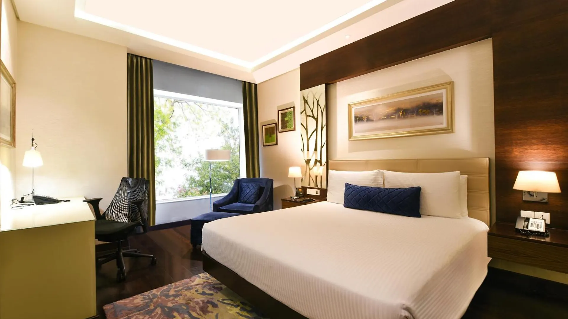 Doubletree By Hilton Gurugram Baani Square Hotel Gurgaon
