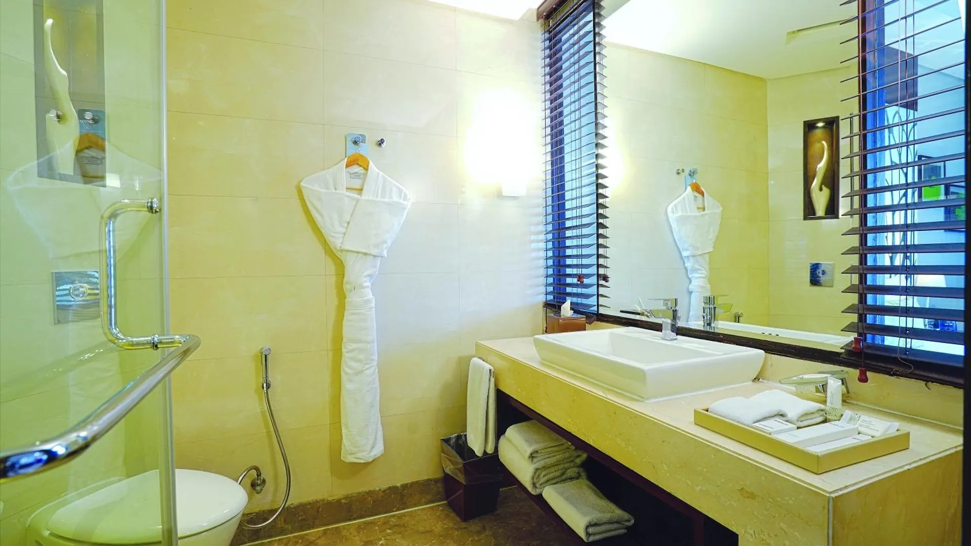 Doubletree By Hilton Gurugram Baani Square Hotel Gurgaon India