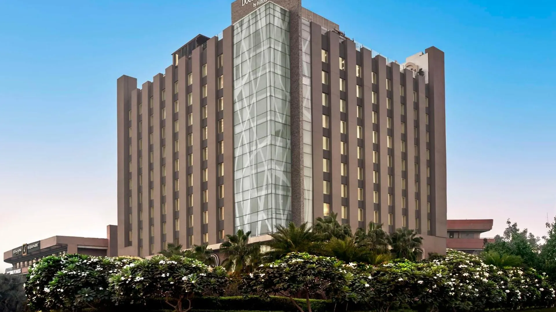 Doubletree By Hilton Gurugram Baani Square location